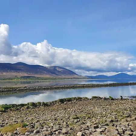 St Martins Old Schoolhouse Ballyroe * トラリー