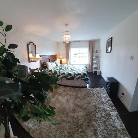 St Martins Old Schoolhouse Ballyroe Holiday home *