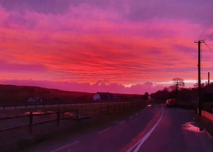 Nyaraló St Martins Old Schoolhouse Ballyroe Tralee
