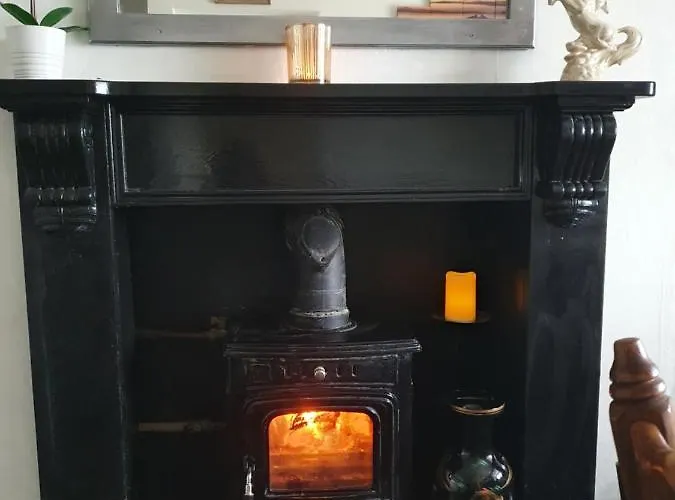 St Martins Old Schoolhouse Ballyroe Nyaraló