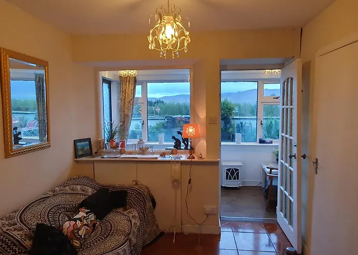 St Martins Old Schoolhouse Ballyroe 特拉利